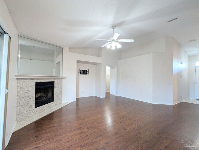 Photo - 1145 Freeboard Blvd