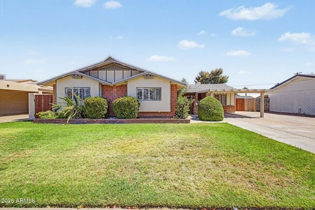 Photo - Spacious 4 Bedroom in Scottsdale, Move in Ready!!!