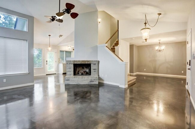 Photo - 12241 Shropshire Blvd