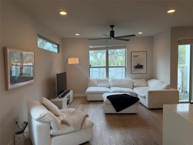 Photo - 1159 Webberville Rd