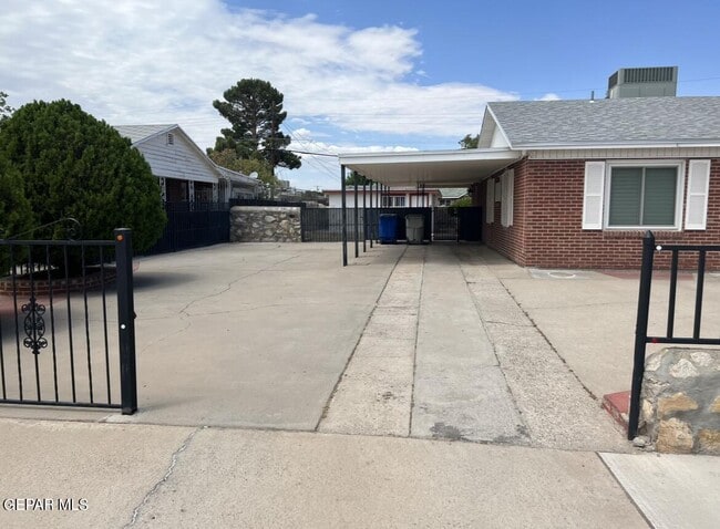 Photo - 6447 Navajo Ave