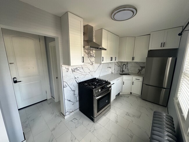 Photo - 6 S Monterey Ave