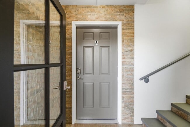 Photo - 2113 W Madison Ave Unidad A