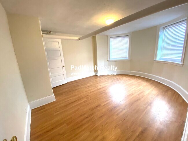 Building Photo - 7 Mount Hood Rd