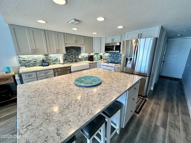 Photo - 4849 Saxon Dr Unit A210