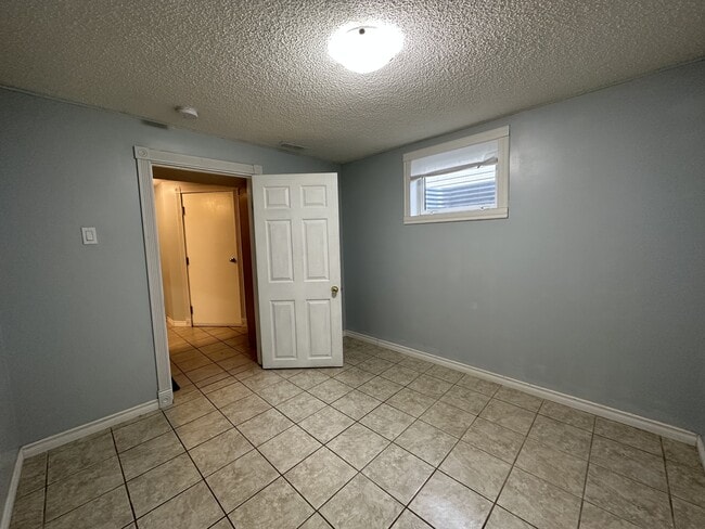 Photo - 6704-6132 132 Ave NW