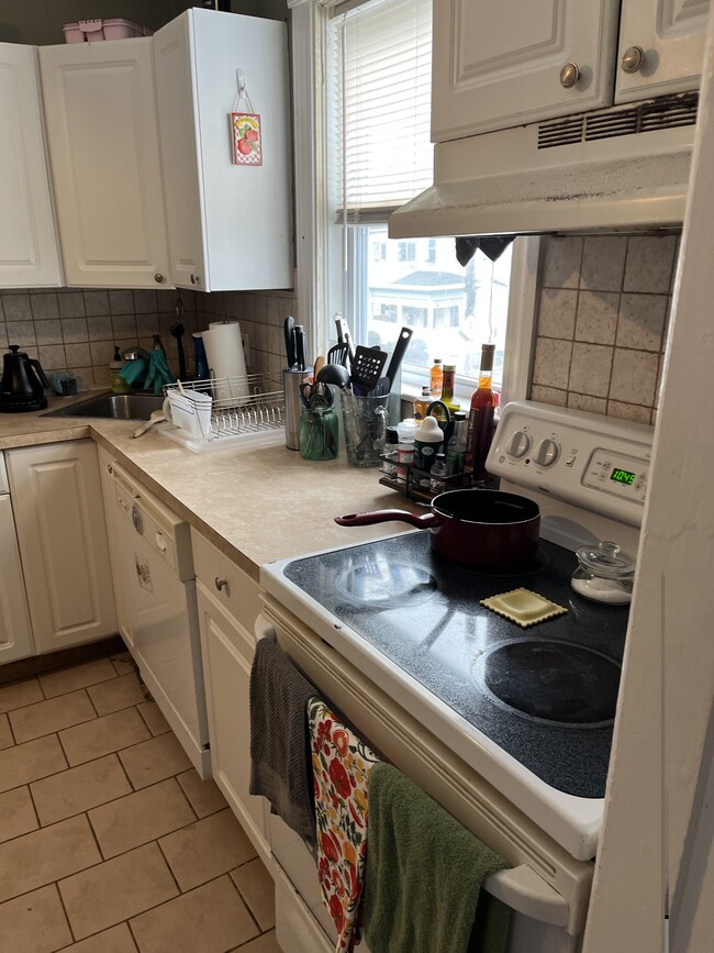 Photo - 30 Antwerp St Unit 1