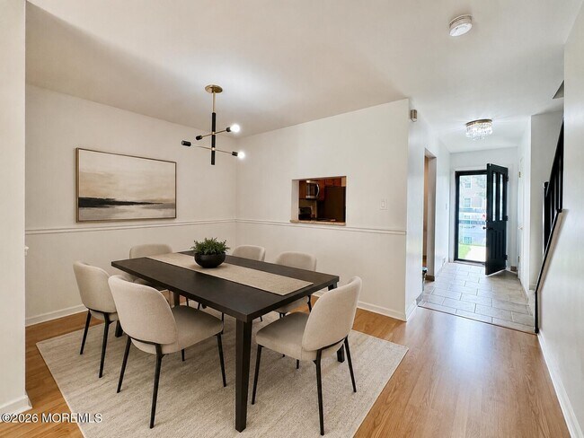 Photo - 207 Lindsey Ct