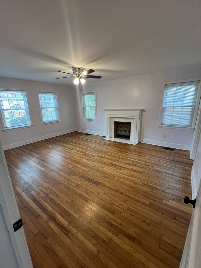 Photo - 3333 Gilmer Ave