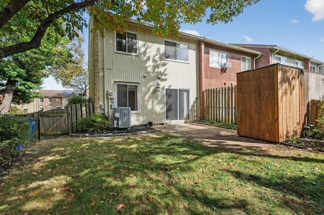 Photo - Charming End-Unit Townhome in Sought-After...