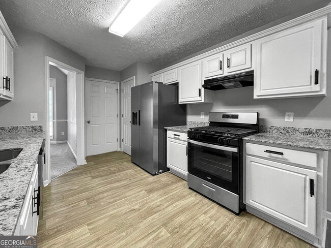 Photo - 6825 Wells Ct