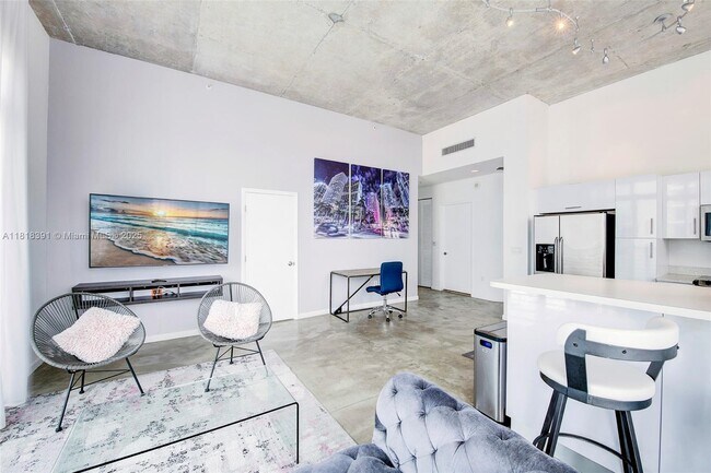 Photo - 234 NE 3rd St Unit UPH01 Short Term