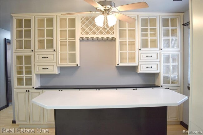 Photo - 460 Baldwin Ave Unidad 41