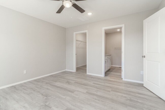 Photo - Stunning 4-Bedroom Home