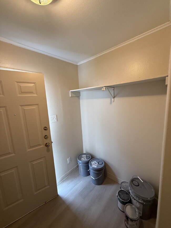 Photo - 7806 Beckley St
