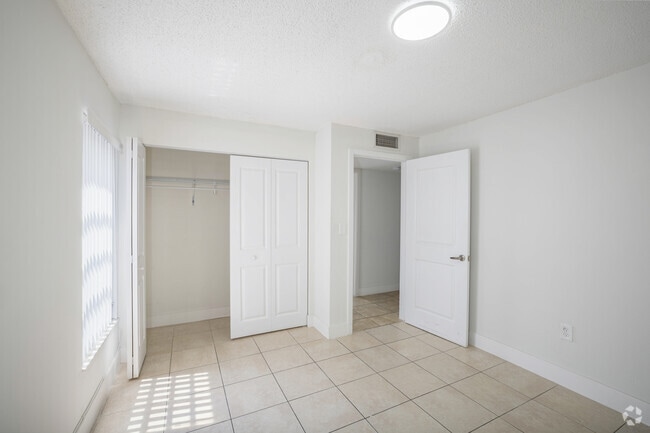 Orchid - 2BR, 1.5BA - 926SF - Secondary Bederoom