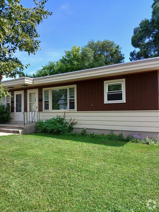 Building Photo - 3709 60th Pl Rental
