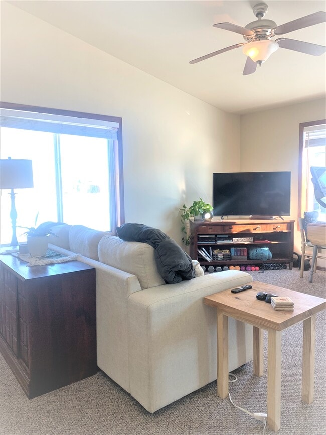 Photo - 227 Dakota Trl