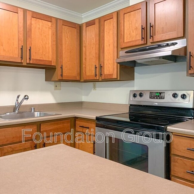 Photo - 1121 N 91st St