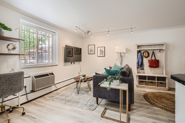 Photo - 1135 Elizabeth St Unit 101