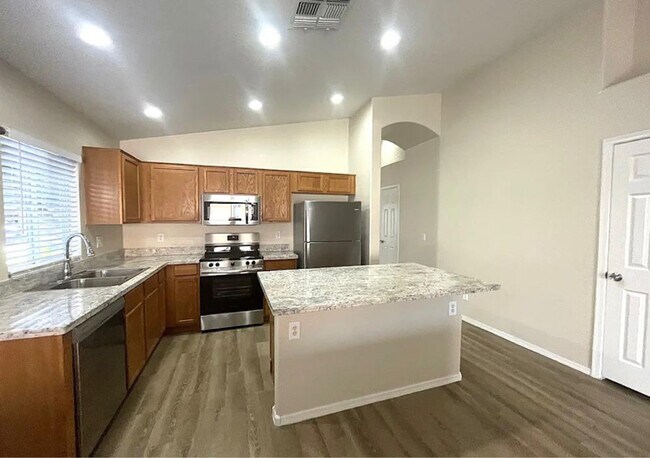 Photo - 1815 N 120th Dr