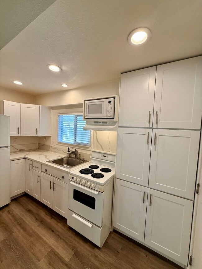 761 Walnut Ave Unit 761A