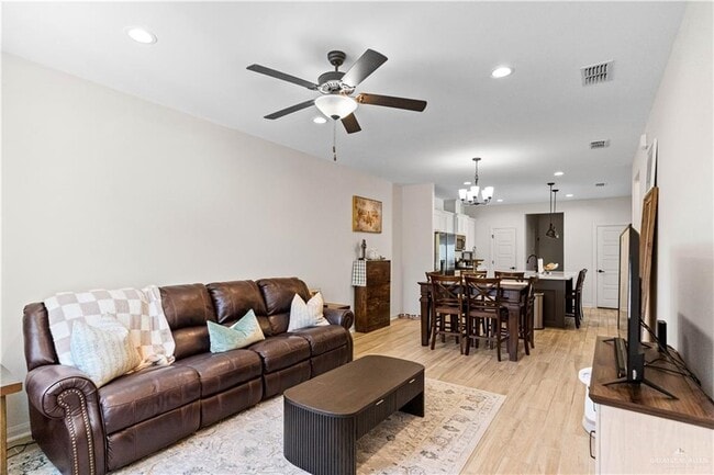 1321 Xavier Ave