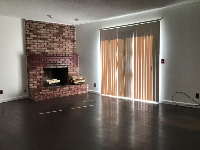 3 Bedroom Home - 3 Bedroom Home