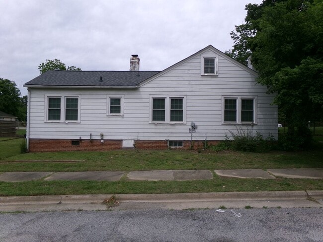 Photo - Spacious 3-Bedroom 2-Bathroom Home