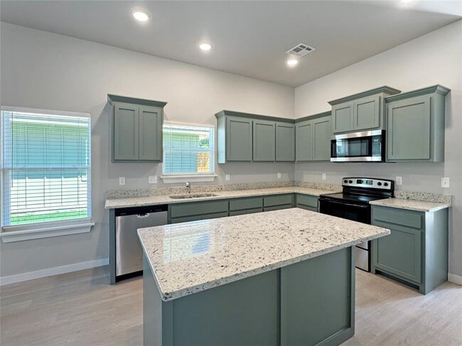 Photo - 1101 N Tucker Ave