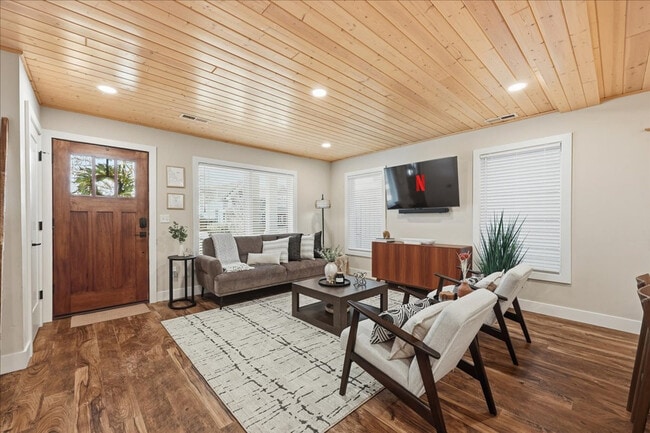 Photo - 1434 S Euclid Ave Unidad SI ID1388271P