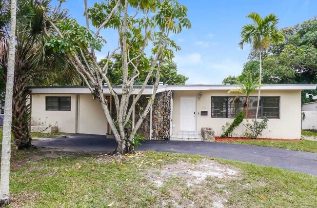 Building Photo - 935 Ridgeside Ct