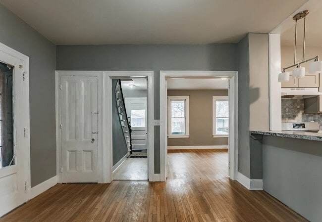 Photo - 96 Chapin St