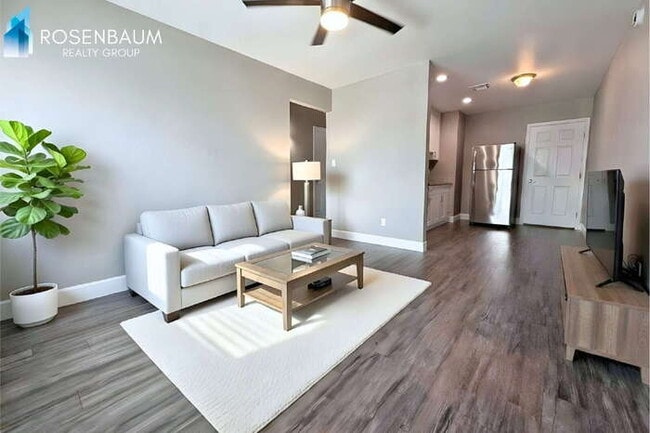 Photo - 550 W 9th St Unit 2