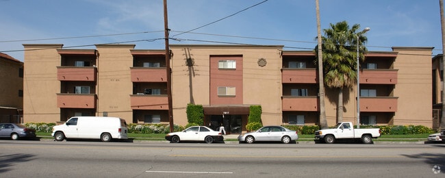 Victoria Apartments