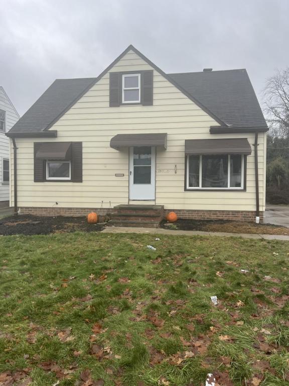 13700 Maple Leaf Dr - 13700 Maple Leaf Dr