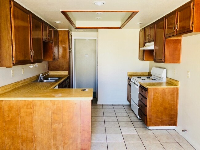 Photo - 37007 Pond Ave