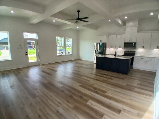 1132 Longleaf Pne St