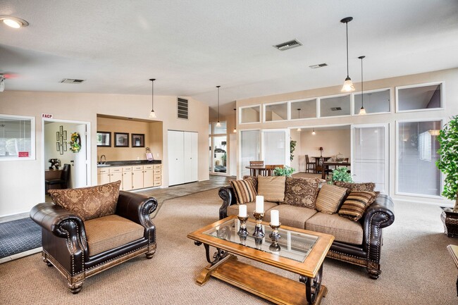 Photo - Crowne Pointe Apartments