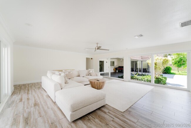 Photo - 1424 SW 13th Dr