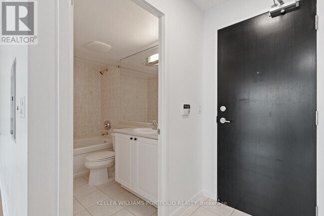 Photo - 18 Yonge St Unit 1504