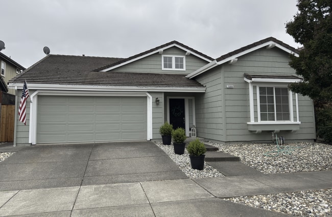 Building Photo - 7508-7513 13th Hole Dr Rental