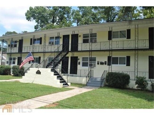 Marina Apartments