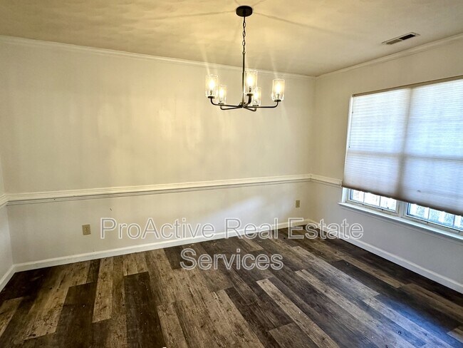 Photo - 9385 Pine Tree Rd