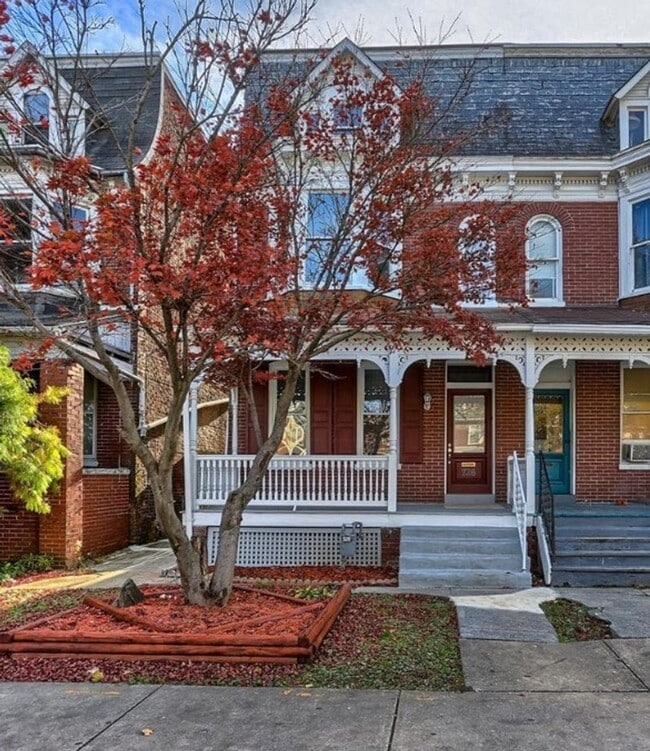 Building Photo - Coming Soon - Spacious 4 Bedroom, 1 Bath H... Rental