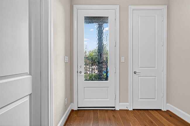 Photo - 815 Bringhurst St