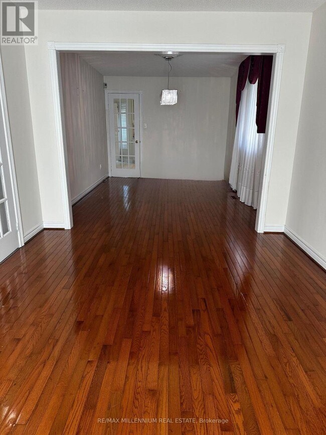 Photo - 3091 Eden Oak Crescent