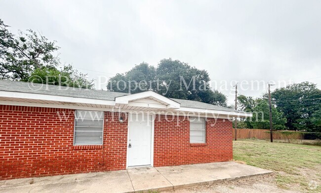 Building Photo - 330 W College St Unit 1 Rental