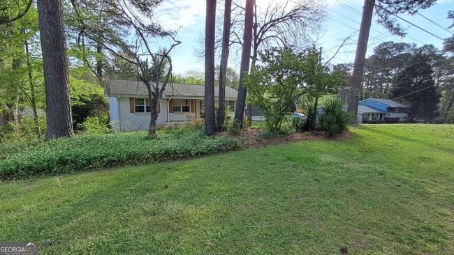 Photo - 490 Village Green Ct SW