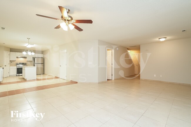 Photo - 5701 Yachtsman Ct